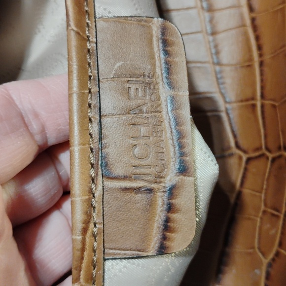 NWT Michael Kors Astrid Walnut XL Genuine Leather Clutch W Chain Strap - Picture 9 of 12